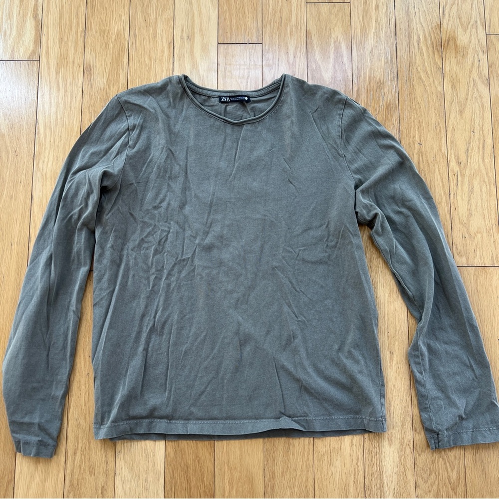 Zara Women’s Olive Long Sleeve Tee